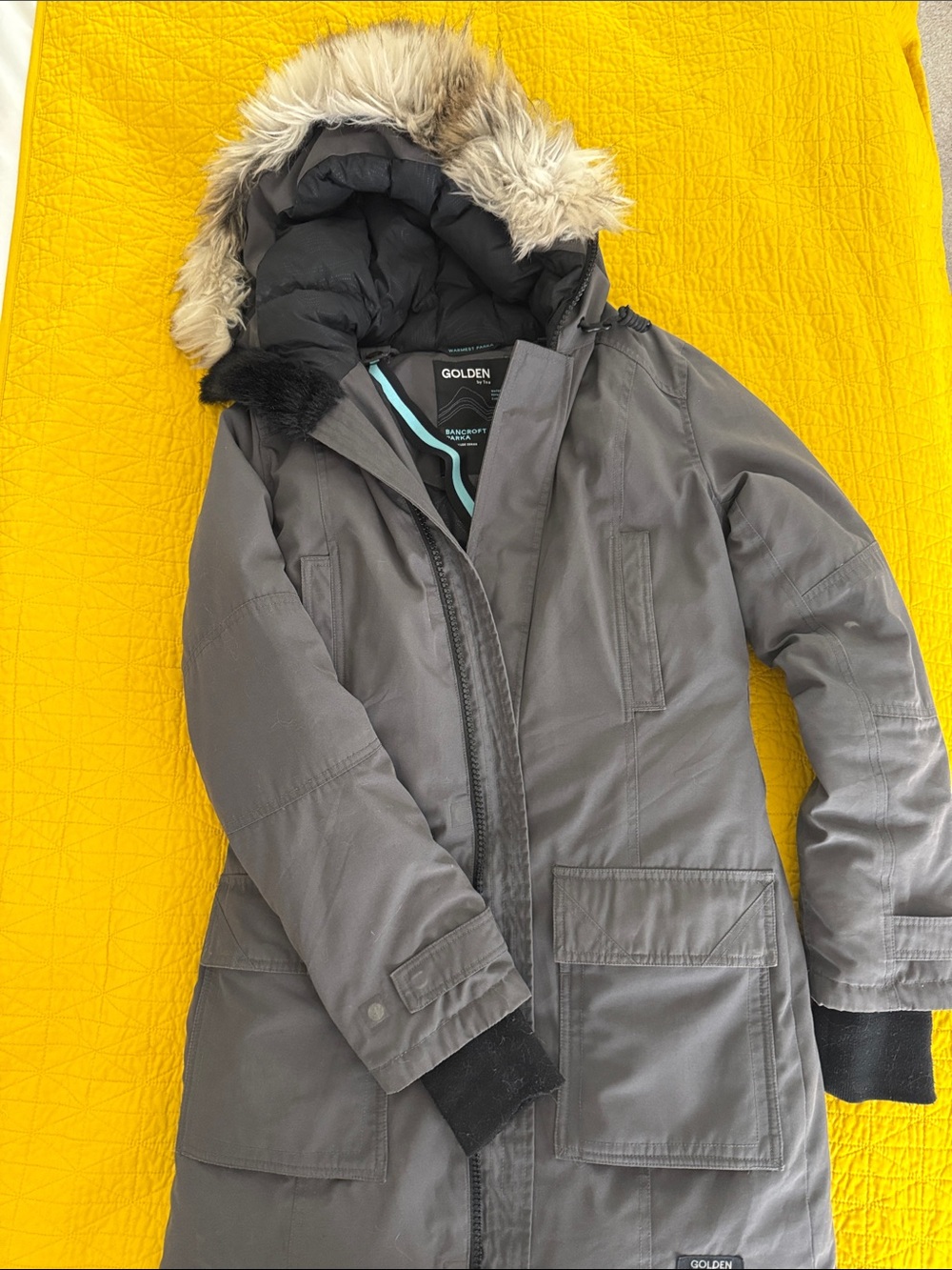 Ladies Gray goose-down Parka with Faux-Fur Hood